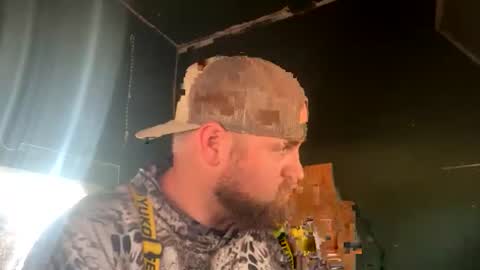 countrystrong35 online show from November 25, 9:04 pm