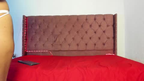 couple_hardroom online show from March 18, 1:20 am