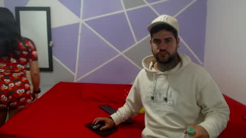 Snapshot of couple_hot069 chatting on March 23, 7:56 am couple_hot069 online show from March 23, 7:56 am