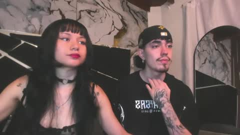 couple_in_heat_ online show from May 2, 8:14 pm