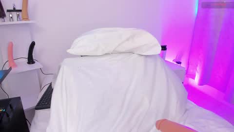 Snapshot of couple_naughty20 chatting on February 5, 5:52 am Maria online show from February 5, 5:52 am