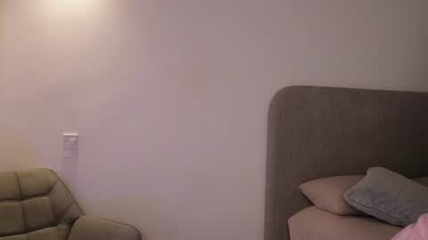 Snapshot of couple_of_your_dreams_ chatting on June 20, 11:13 am Kay online show from June 20, 11:13 am