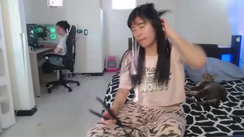 couple_sexxx993 online show from May 6, 10:26 pm