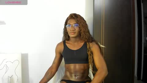 coupleblack_24 online show from May 5, 10:51 pm