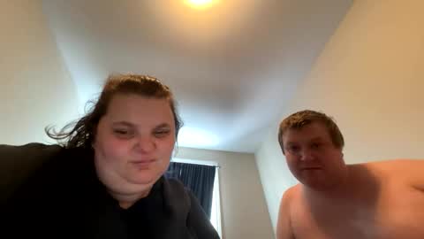 Snapshot of coupleforfun3629 chatting on February 3, 7:52 pm Amanda and Shawn online show from February 3, 7:52 pm