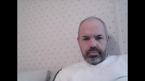 Snapshot of coupleofbucks chatting on November 1, 7:38 pm coupleofbucks online show from November 1, 7:38 pm