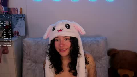 Snapshot of couplevibes_ chatting on July 12, 3:41 am Emily Andy online show from July 12, 3:41 am