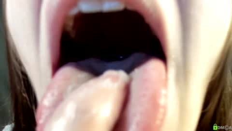 Im Courtney Nice to meet youFollow meInstagram courtneyluv778 online show from October 10, 2:16 pm