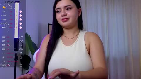 Snapshot of courtneyk_ chatting on October 17, 1:46 pm Courtney online show from October 17, 1:46 pm
