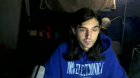 Snapshot of courtshipdating chatting on January 17, 11:18 pm Harry online show from January 17, 11:18 pm