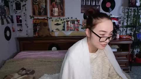 Yuna online show from November 15, 9:11 pm