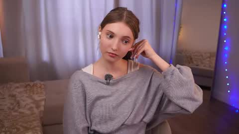 Lina online show from March 12, 8:53 am