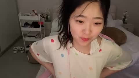 Snapshot of cozykorean chatting on May 18, 1:24 am cozykorean online show from May 18, 1:24 am