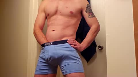 Snapshot of cptwow chatting on December 9, 4:56 am Chris online show from December 9, 4:56 am