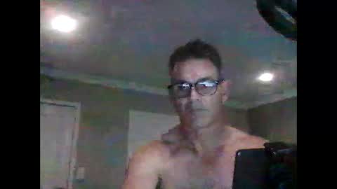 Snapshot of crackback927 chatting on January 22, 4:44 am crackback927 online show from January 22, 4:44 am
