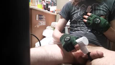 Snapshot of crackback_kyd chatting on December 20, 6:56 pm crackback_kyd online show from December 20, 6:56 pm