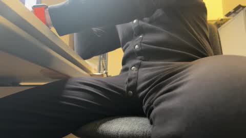 Snapshot of cranbb chatting on October 9, 10:19 pm CranBB online show from October 9, 10:19 pm