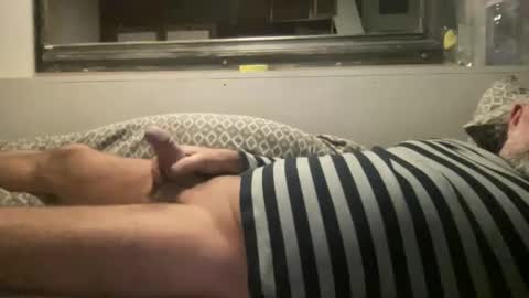 crapaud75018 online show from December 5, 5:50 pm