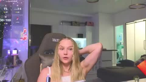 lucy online show from July 22, 4:54 pm