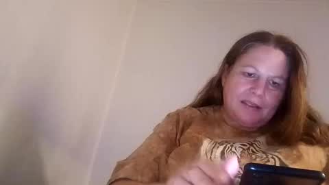 Snapshot of crazy7red chatting on October 10, 8:02 am Crazy7red online show from October 10, 8:02 am