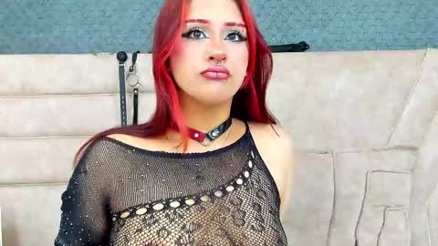 Snapshot of crazy__megan chatting on January 24, 3:32 am megan online show from January 24, 3:32 am