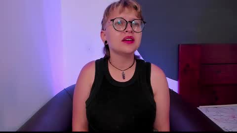 Lexie  Rose  online show from February 24, 2:40 am