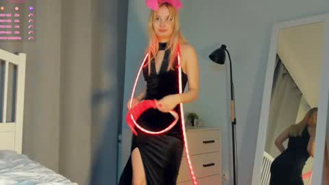 Emma online show from December 26, 5:37 am