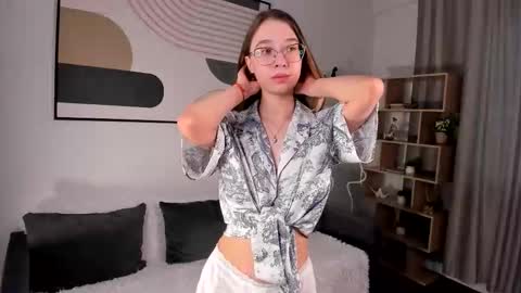 Emma online show from March 9, 5:11 am