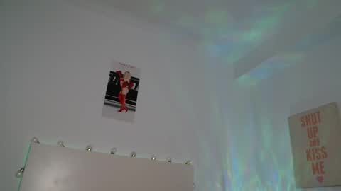 crazy sweetie online show from December 22, 8:33 am