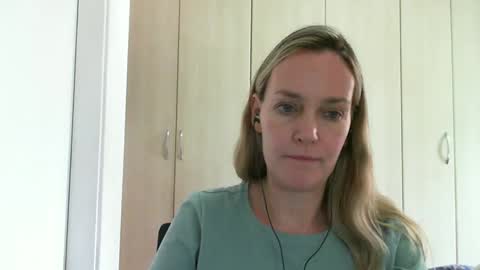 Snapshot of crazyanny chatting on December 27, 1:39 pm Anny online show from December 27, 1:39 pm