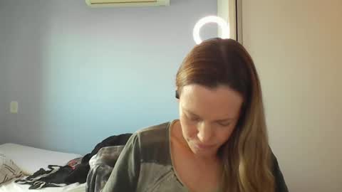 Anny online show from December 4, 10:46 am