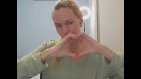 Anny online show from March 12, 11:33 pm