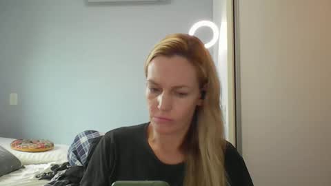 Anny online show from April 9, 10:53 am