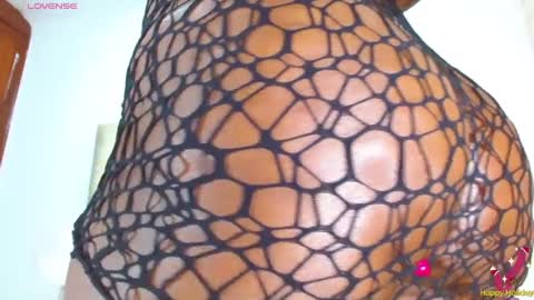 Sara online show from February 8, 6:12 pm