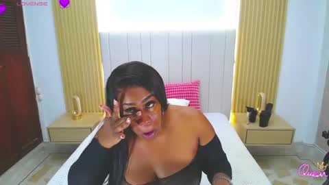 Snapshot of crazybigass chatting on June 16, 12:41 pm Sara online show from June 16, 12:41 pm