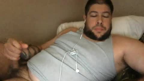 Snapshot of crazybigdick710 chatting on June 29, 3:46 am crazybigdick710 online show from June 29, 3:46 am