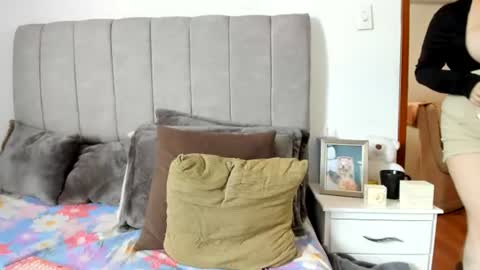 Snapshot of crazygirlsweet chatting on July 24, 2:26 pm LAURA online show from July 24, 2:26 pm