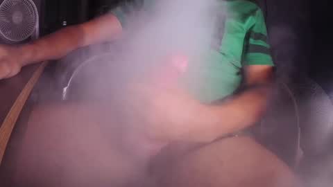 Snapshot of crazylive5 chatting on December 16, 12:26 am crazylive5 online show from December 16, 12:26 am