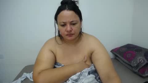 diosalinda online show from September 14, 8:57 am