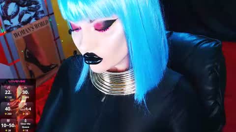 Snapshot of crazypinkyball chatting on June 27, 2:01 pm Roxy online show from June 27, 2:01 pm