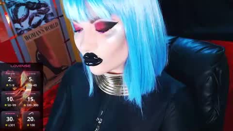 Snapshot of crazypinkyball chatting on July 31, 4:39 pm Roxy online show from July 31, 4:39 pm