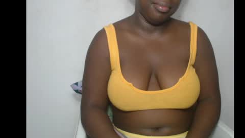 crazyslut17 online show from April 26, 10:29 pm