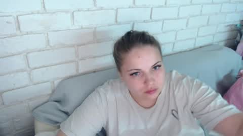Snapshot of crazyy_girl_ chatting on April 8, 3:12 pm Crazyy Girl online show from April 8, 3:12 pm