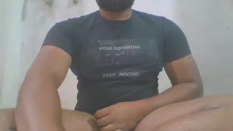 crazzy_booy online show from December 5, 3:59 am