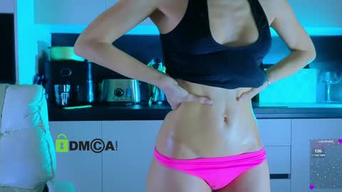 Snapshot of crazzy_cherry chatting on May 10, 10:20 am crazzy cherry online show from May 10, 10:20 am