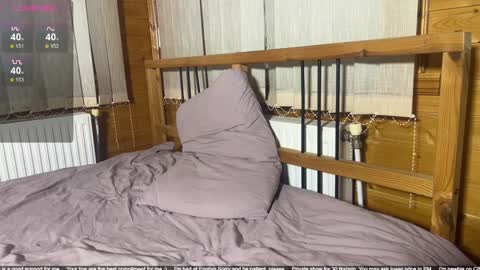 Max online show from December 5, 6:00 pm