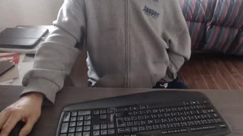 Creamormilk online show from September 13, 3:34 pm