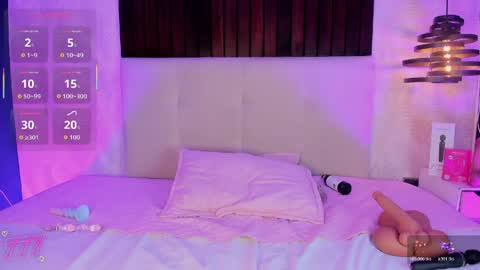 Snapshot of creamy_angelo chatting on May 26, 9:33 pm creamy_angelo online show from May 26, 9:33 pm