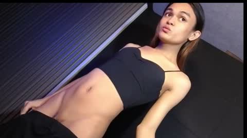 Snapshot of creamy_delilah chatting on June 11, 5:44 pm Delilah online show from June 11, 5:44 pm