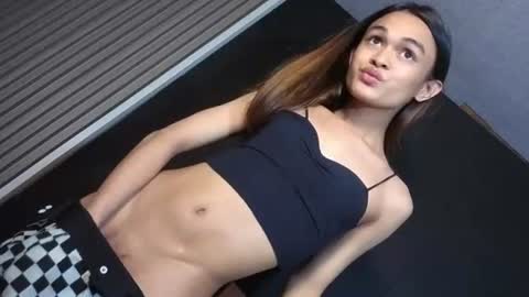 Snapshot of creamy_delilah chatting on June 25, 2:10 pm Delilah online show from June 25, 2:10 pm